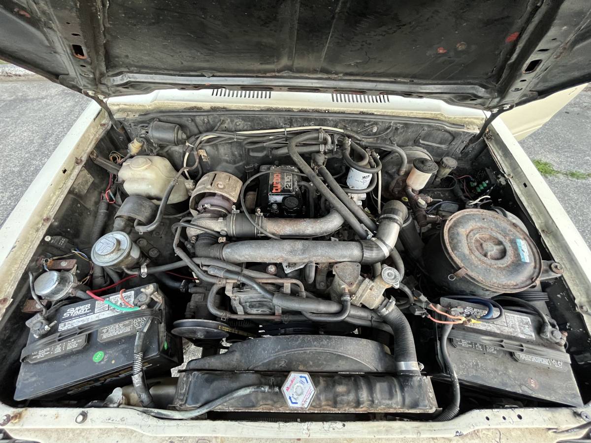 Toyota-chinook-pickup-diesel-1982-9
