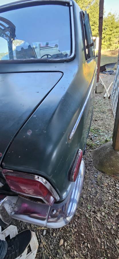 Toyota-corolla-1969-green-6