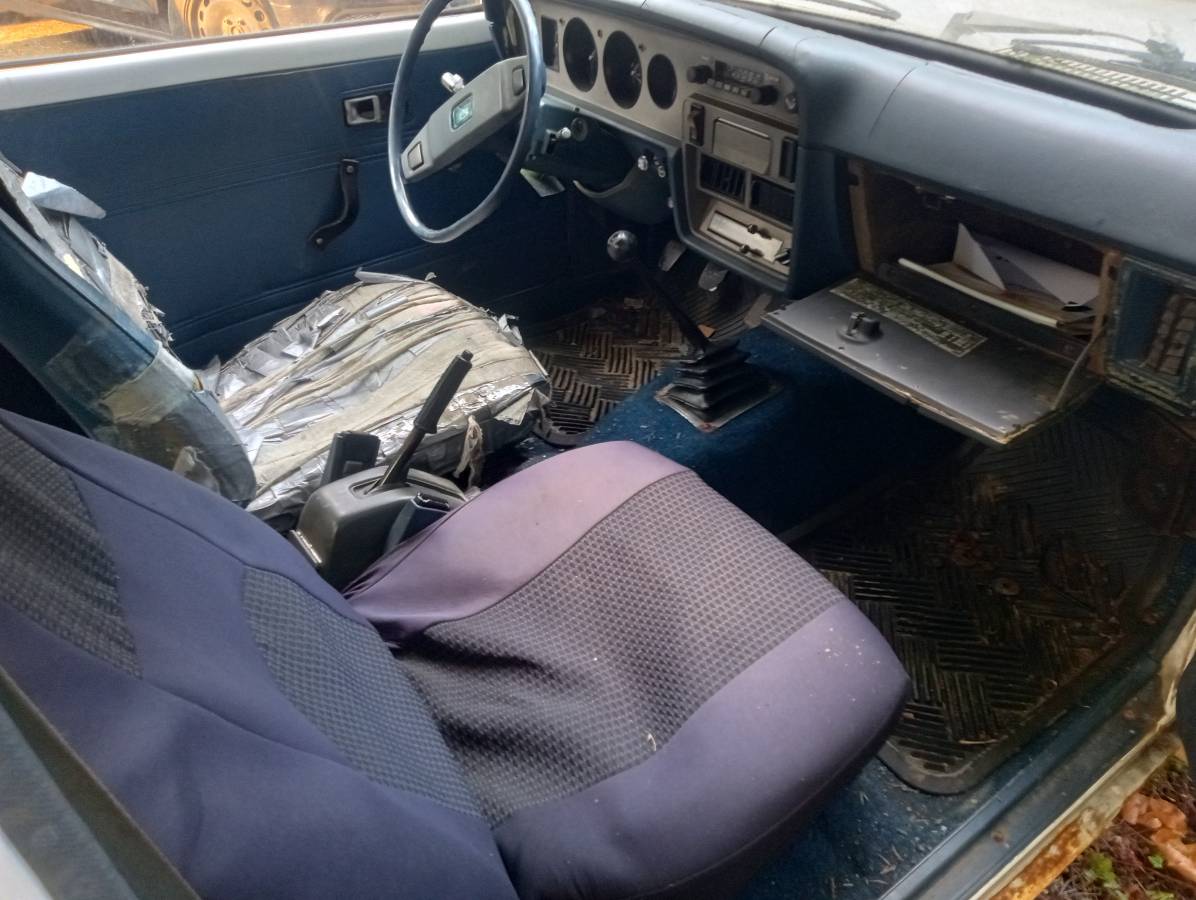 Toyota-corolla-1979-white-1