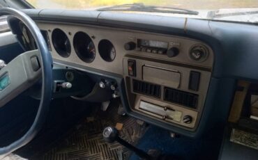 Toyota-corolla-1979-white