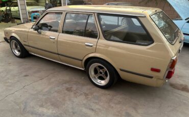 Toyota-corolla-1980-2