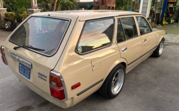 Toyota-corolla-1980-3