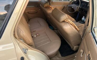 Toyota-corolla-1980-5