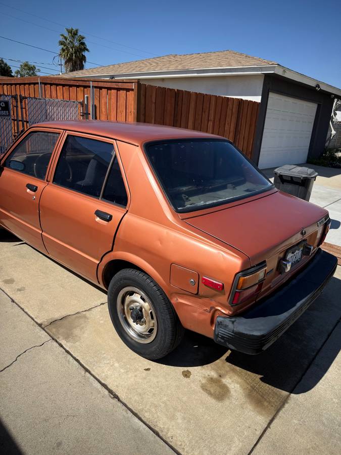 Toyota-corolla-1981-brown-4