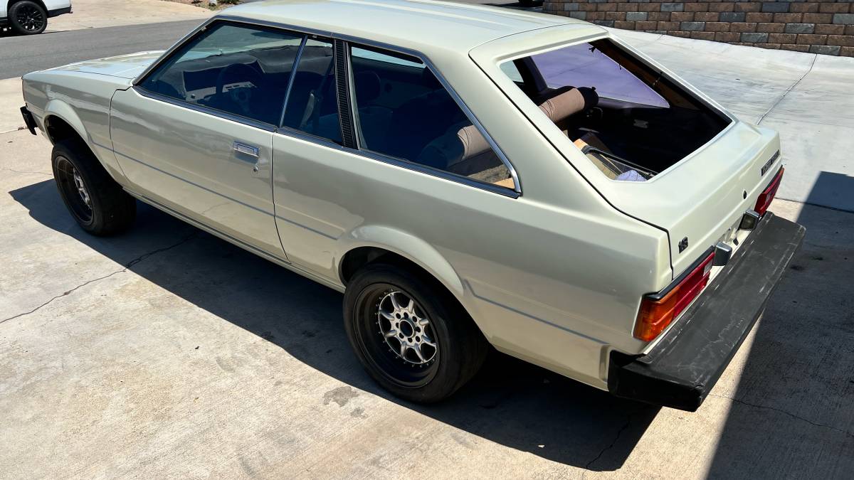 Toyota-corolla-1981-custom-2