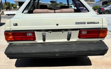 Toyota-corolla-1981-custom-4