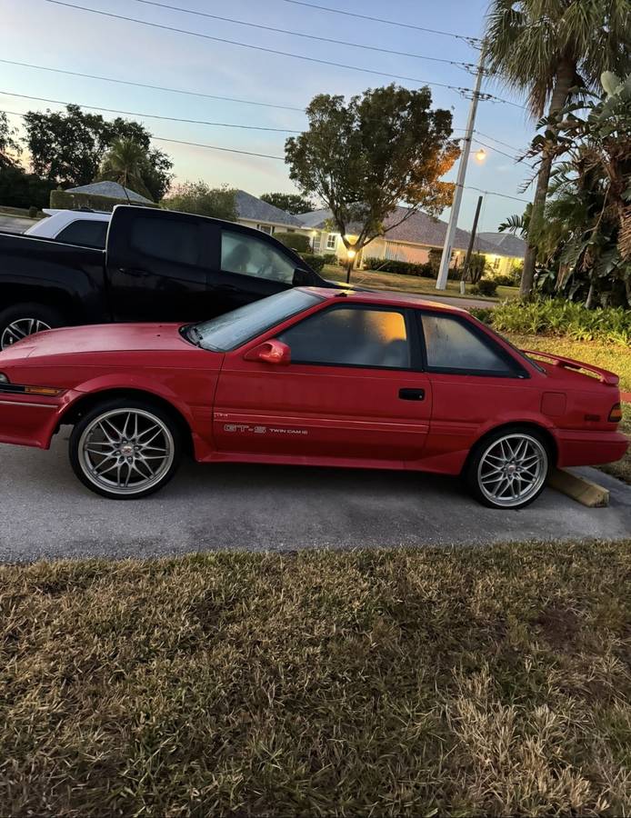 Toyota-corolla-1989-red-2