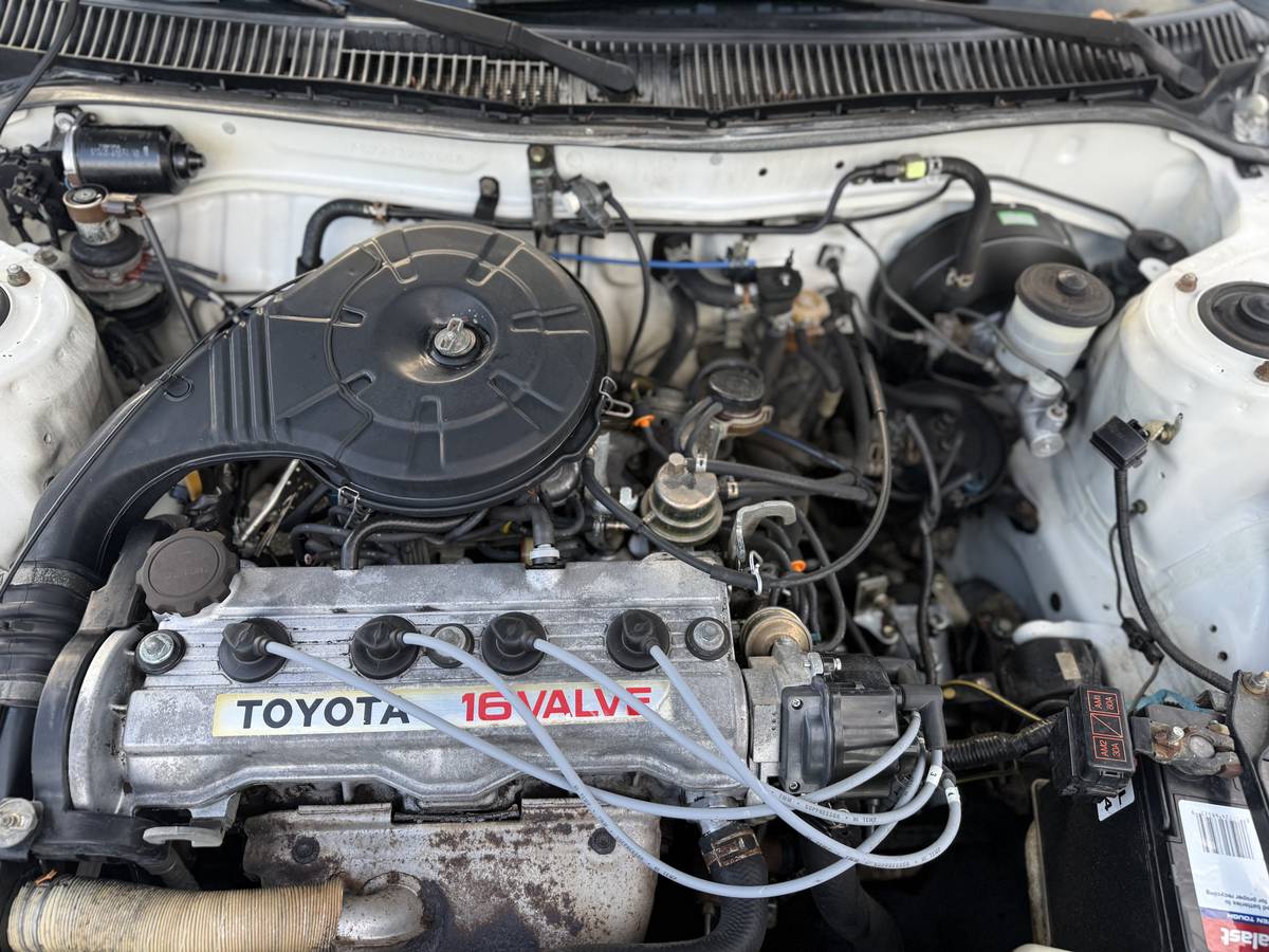 Toyota-corolla-1992-10