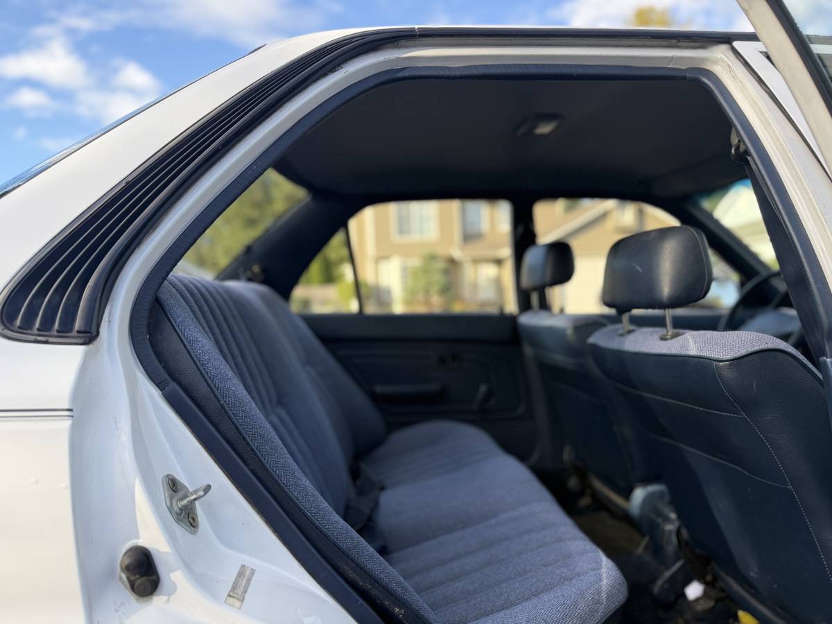 Toyota-corolla-1992-4