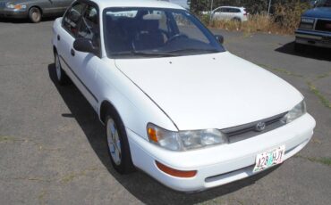 Toyota-corolla-1993-white-2