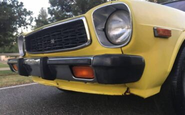 Toyota-corolla-liftback-1977-yellow-2