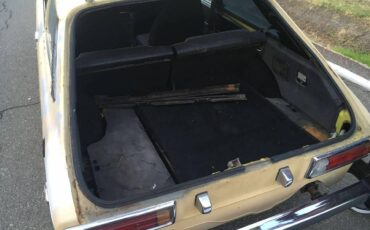Toyota-corolla-liftback-1977-yellow-9