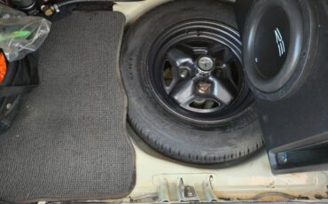 Toyota-corolla-sport-coupe-1977-13