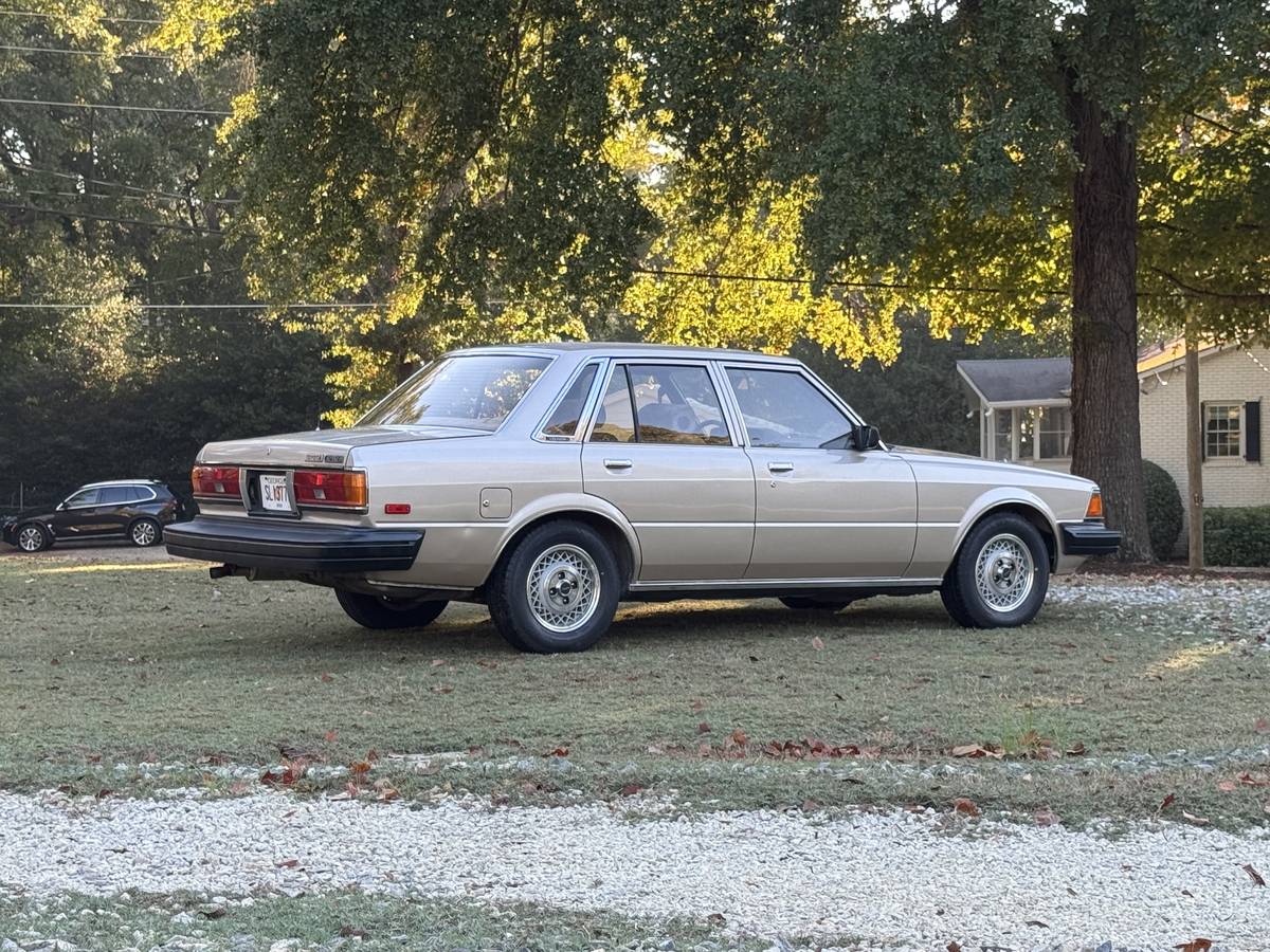 Toyota-cressida-1984-16