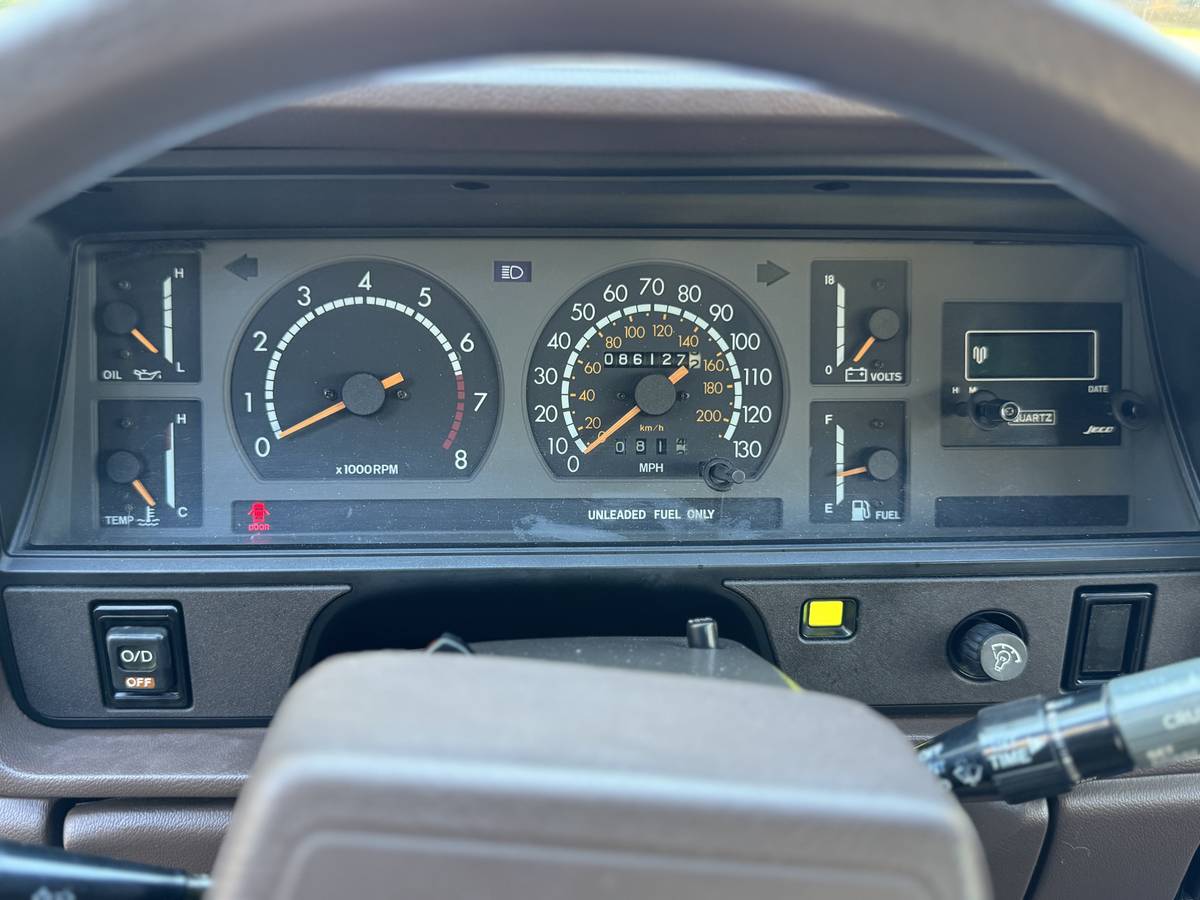 Toyota-cressida-1984-9