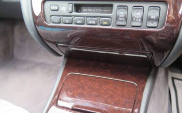 Toyota-crown-majesta-1992-black-20