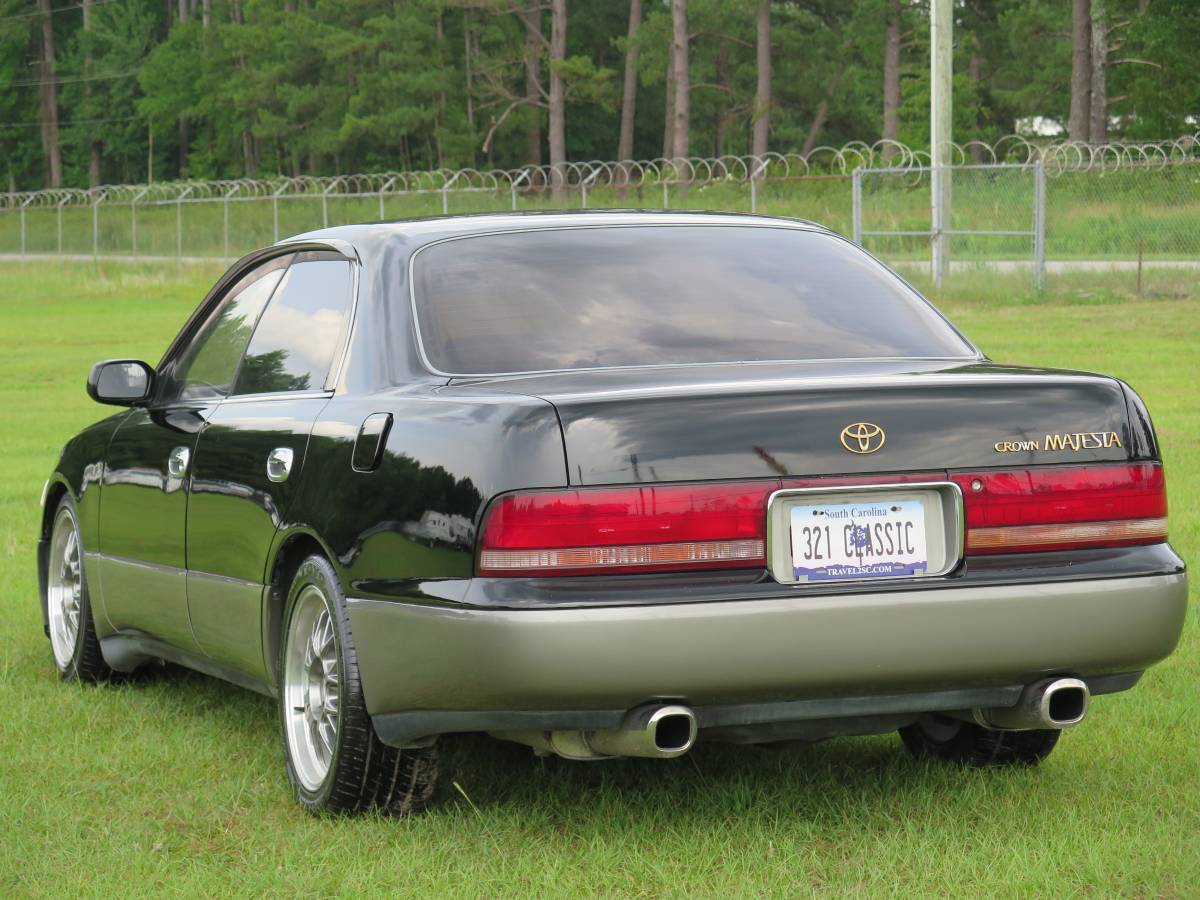 Toyota-crown-majesta-1992-black-26