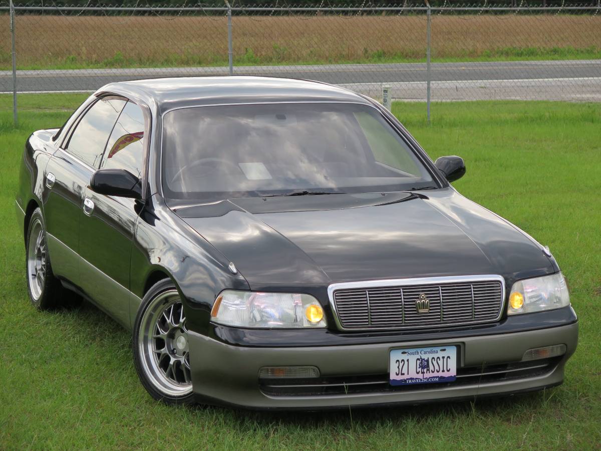 Toyota-crown-majesta-1992-black-42