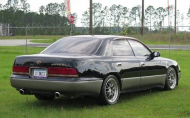 Toyota-crown-majesta-1992-black-46