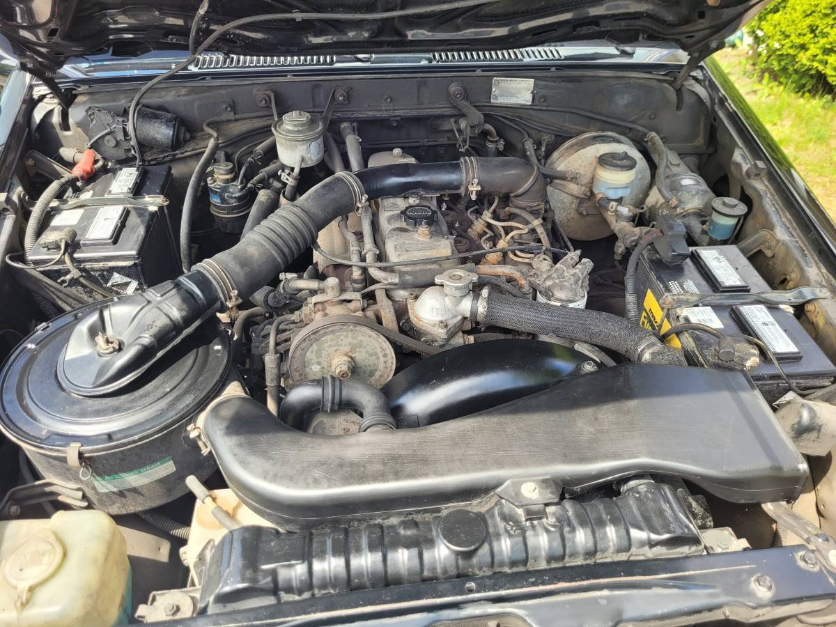 Toyota-diesel-1985-black-30