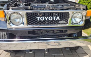 Toyota-diesel-1985-black-42