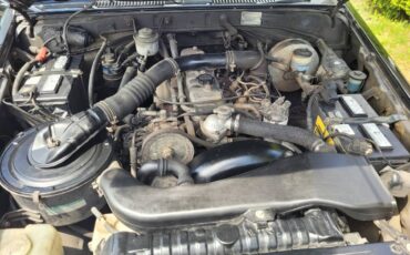 Toyota-diesel-1985-black-43