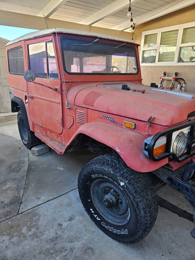 Toyota-fj-cruiser-1970-2