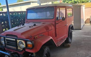 Toyota-fj-cruiser-1970-4