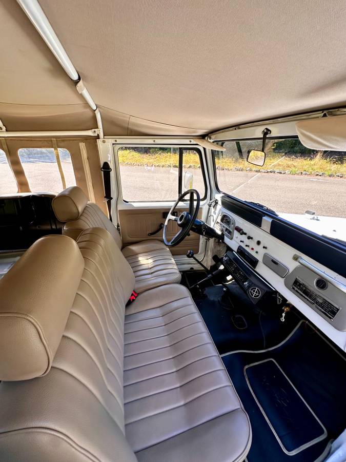 Toyota-fj-cruiser-4wd-1978-white-4