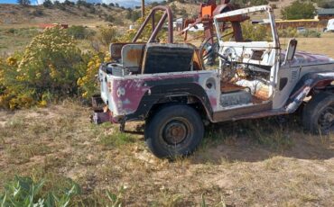 Toyota-fj40-land-cruiser-1970-grey-9