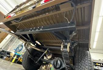 Toyota-fj45-1976-brown-16