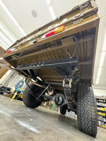 Toyota-fj45-1976-brown-16