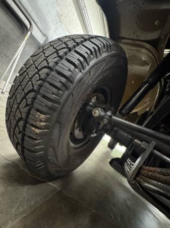 Toyota-fj45-1976-brown-33