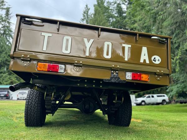 Toyota-fj45-1976-brown-38