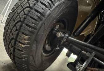 Toyota-fj45-1976-brown-6