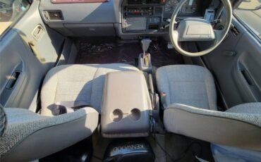Toyota-hiace-van-diesel-1990-blue-1