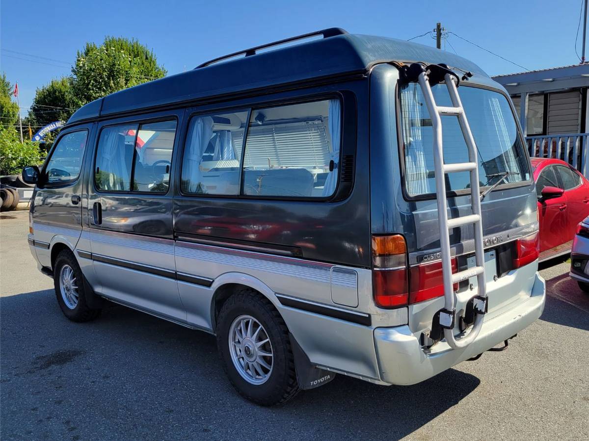 Toyota-hiace-van-diesel-1990-blue-12