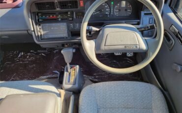 Toyota-hiace-van-diesel-1990-blue-16