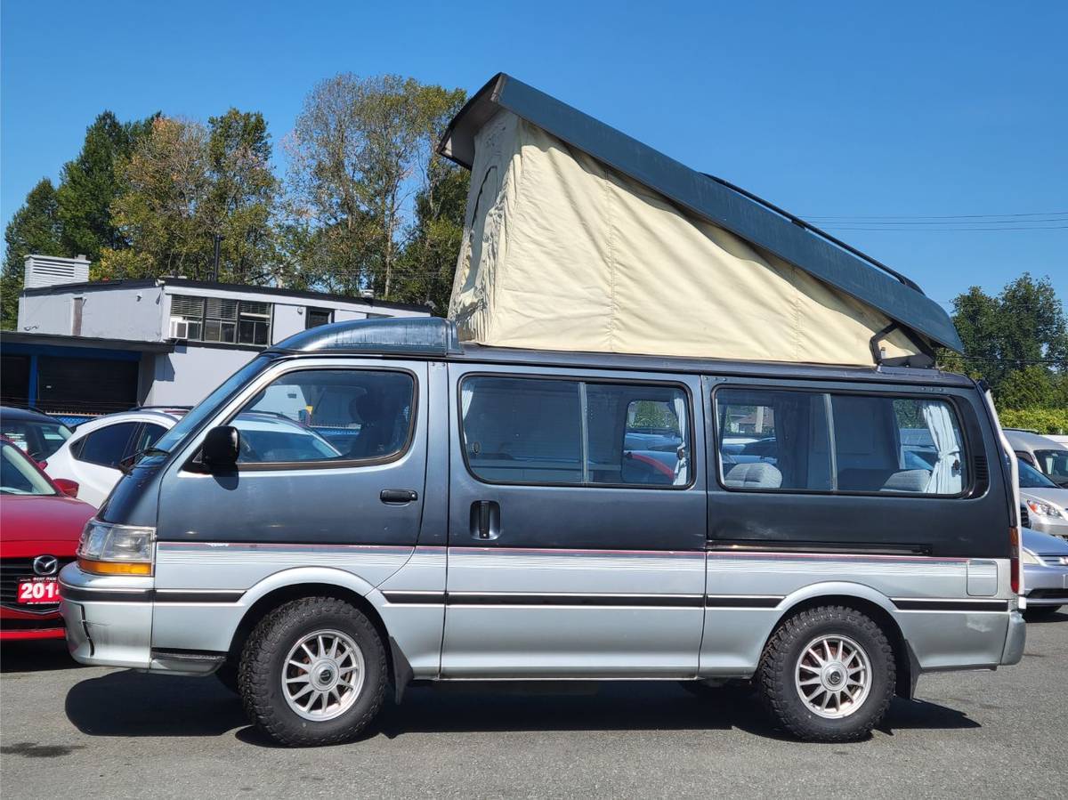 Toyota-hiace-van-diesel-1990-blue-17