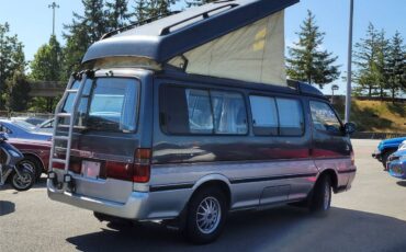 Toyota-hiace-van-diesel-1990-blue-3