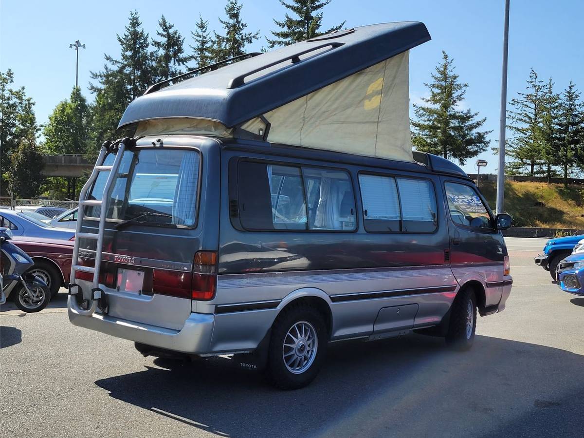 Toyota-hiace-van-diesel-1990-blue-3