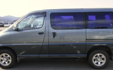 Toyota-hiace-van-diesel-1995-1