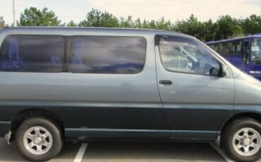 Toyota-hiace-van-diesel-1995-2