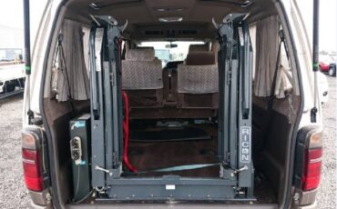 Toyota-hiace-van-diesel-1996-8