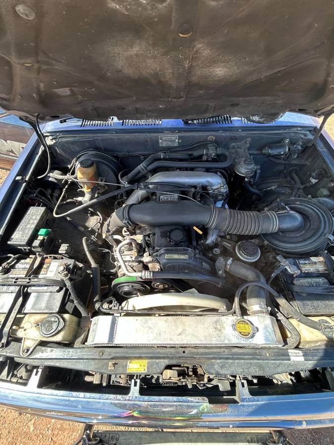 Toyota-hilux-surf-diesel-1994-blue-10