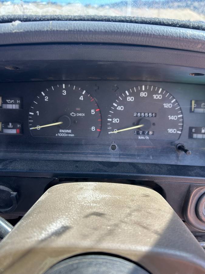 Toyota-hilux-surf-diesel-1994-blue-8