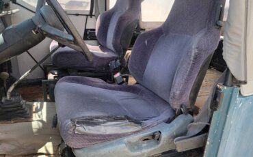 Toyota-land-cruiser-1969-blue-3