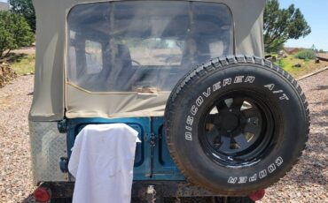 Toyota-land-cruiser-1969-blue