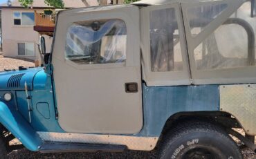 Toyota-land-cruiser-1969-blue-7
