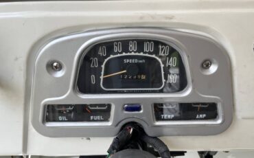 Toyota-land-cruiser-1973-white-19
